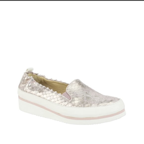 Ron White Nell Rose Metallic